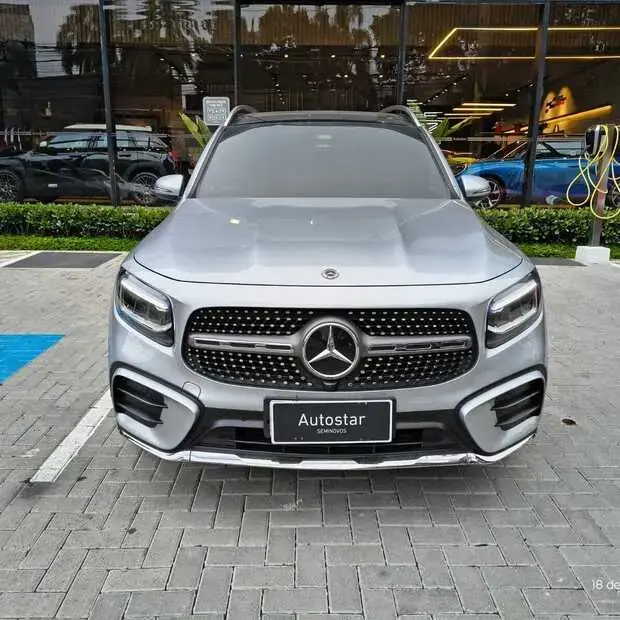 Mercedes Benz GLB 220 4M AMG Line