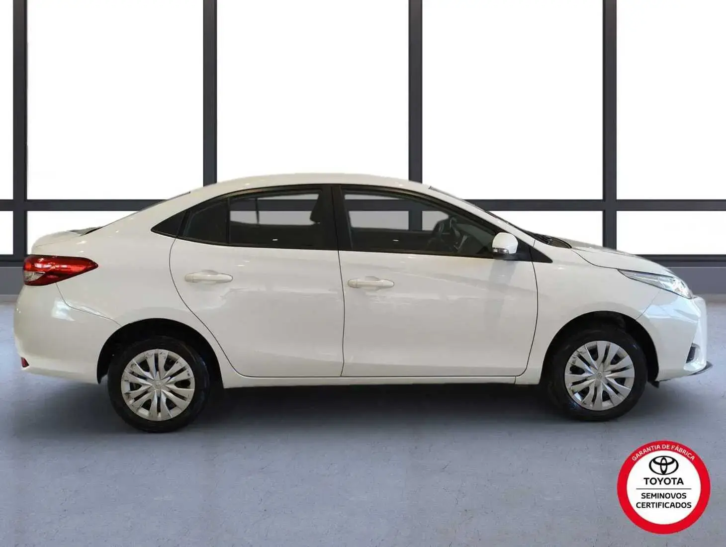 galeria Yaris Sedan