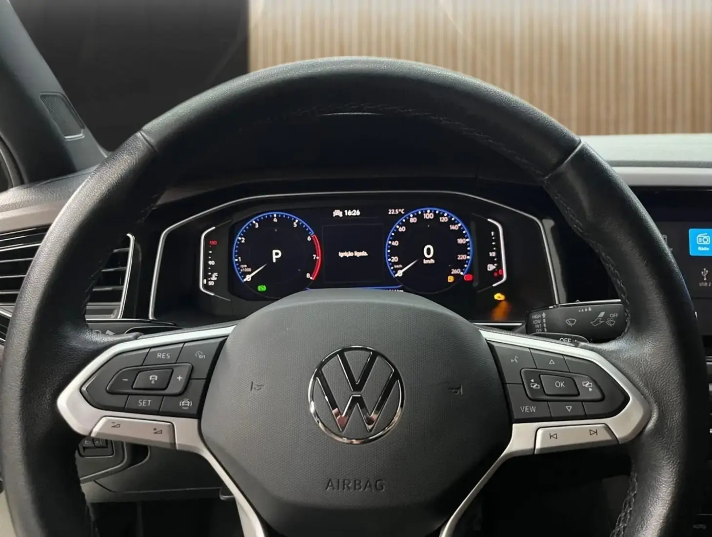 galeria VIRTUS Highline 200 TSI 1.0 Flex 12V Aut