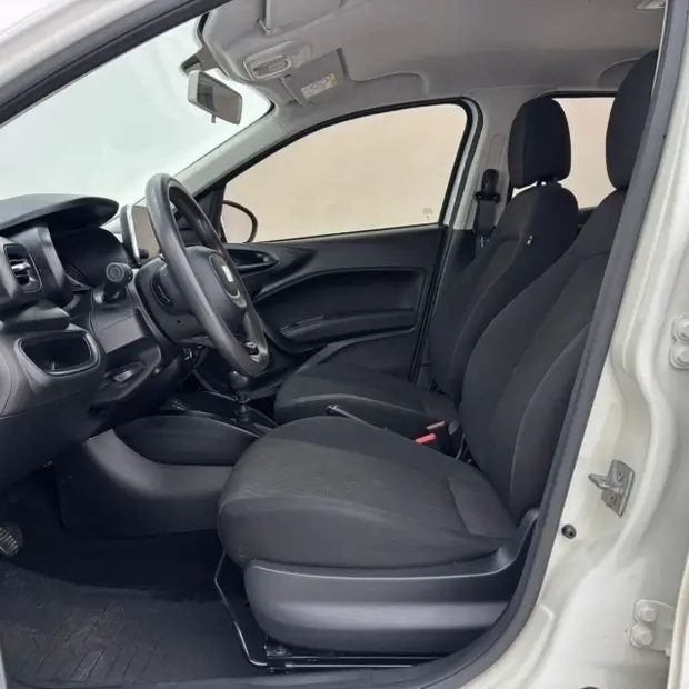 Fiat CRONOS 1.3 FIREFLY FLEX DRIVE MANUAL