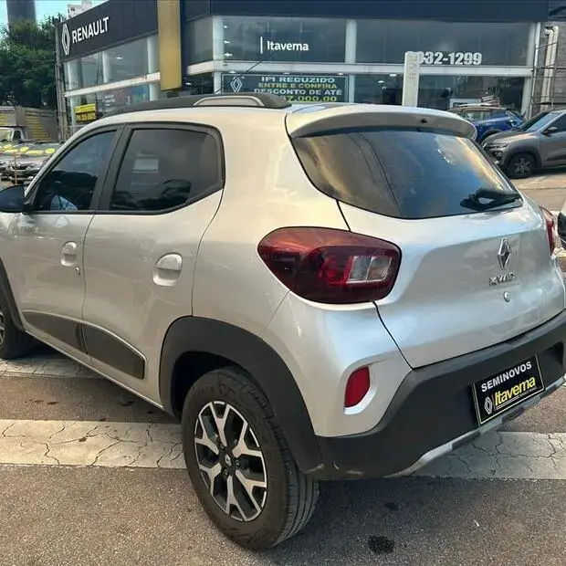 Renault KWID 1.0 12V SCE FLEX OUTSIDER MANUAL