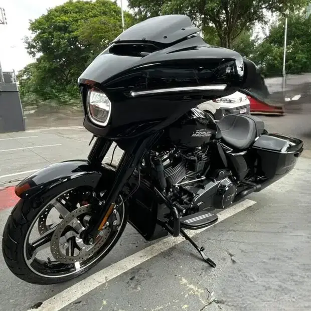 Harley Davidson Street Glide FLHX