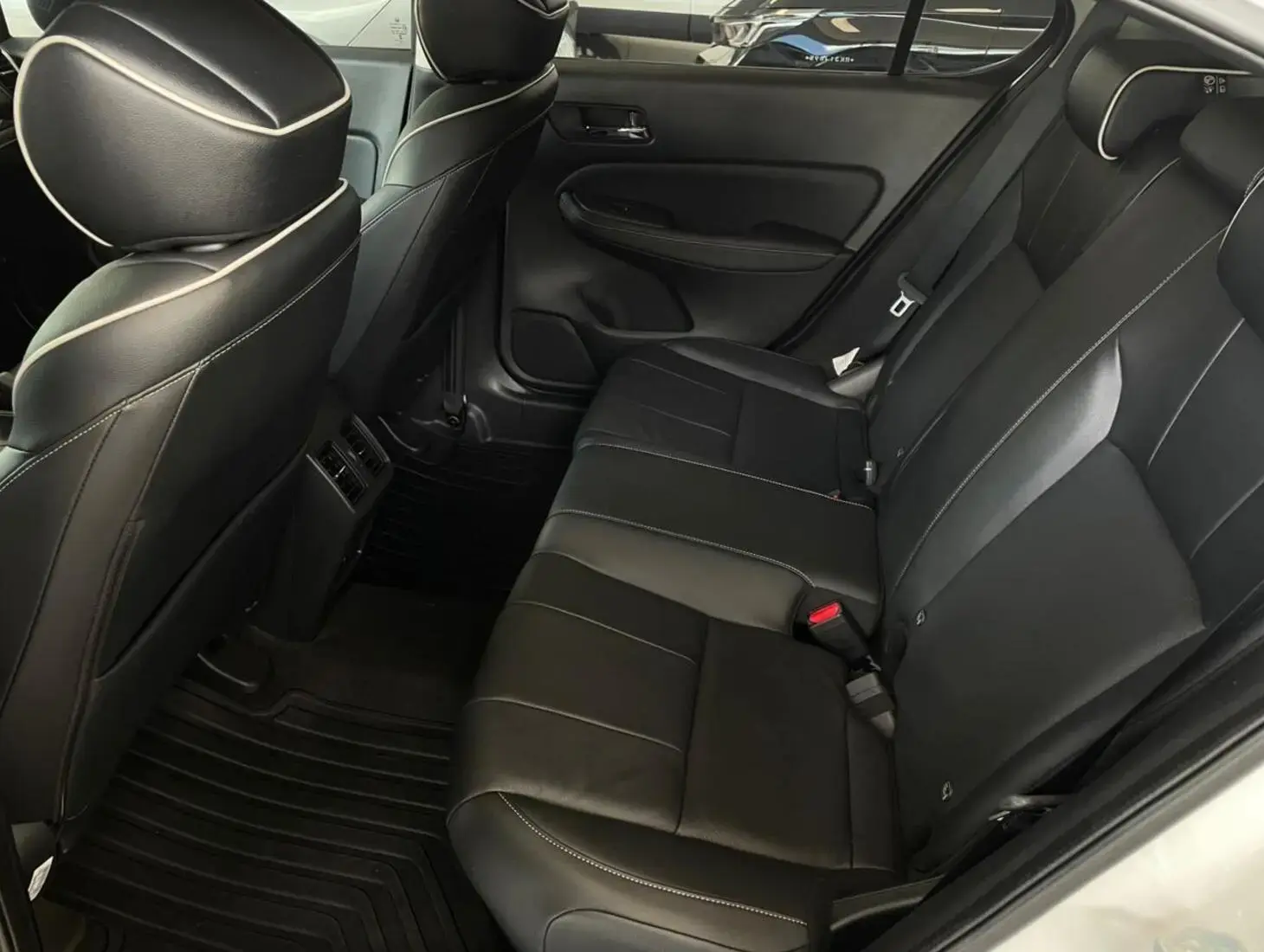 galeria CITY HATCH EXL