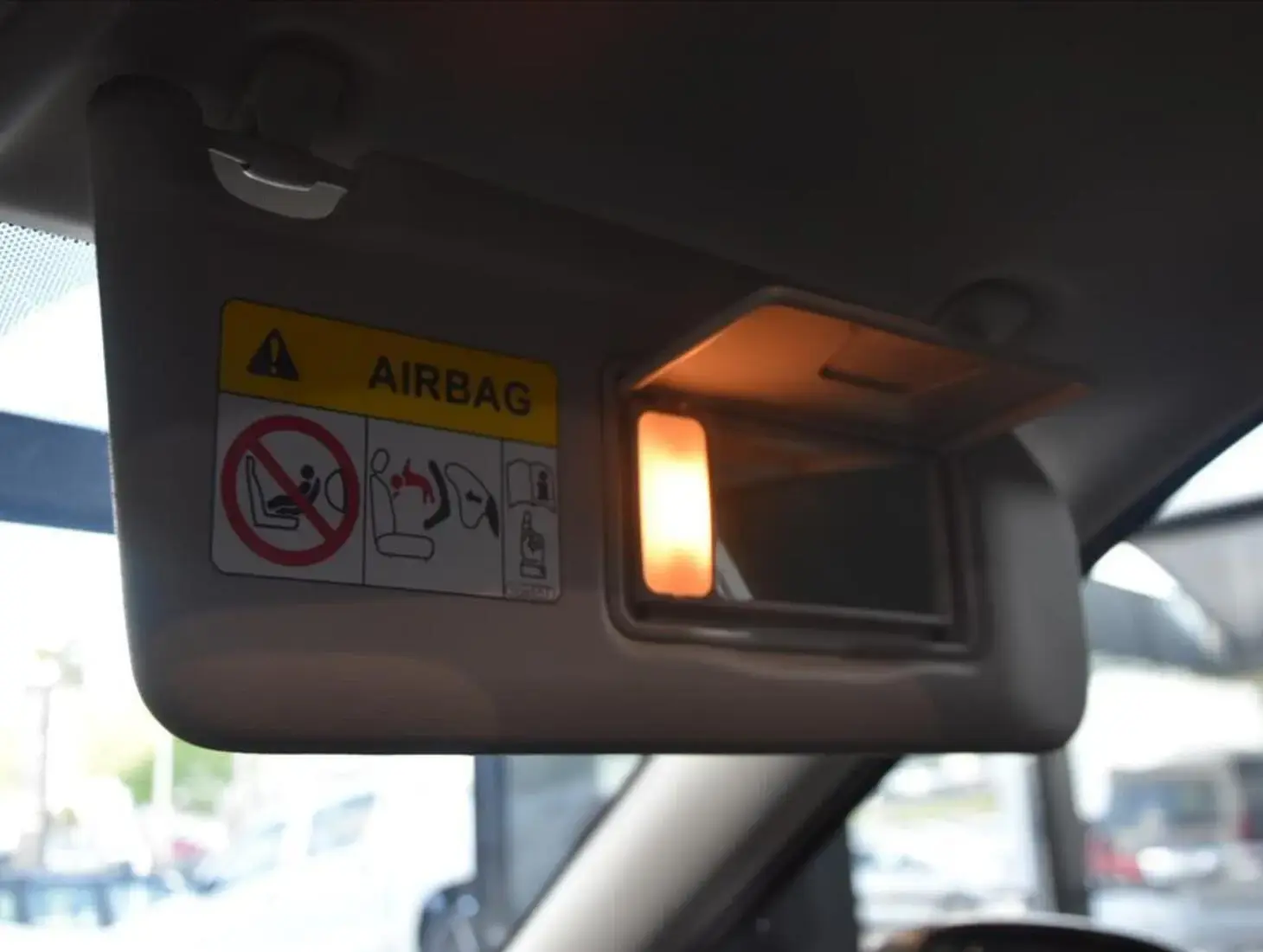 galeria ECLIPSE CROSS