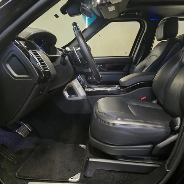 Land Rover RANGE ROVER VOGUE 4.4 AUTOBIOGRAPHY SDV8 4X4 TURBO DIESEL 4P AUTOMÁTICO