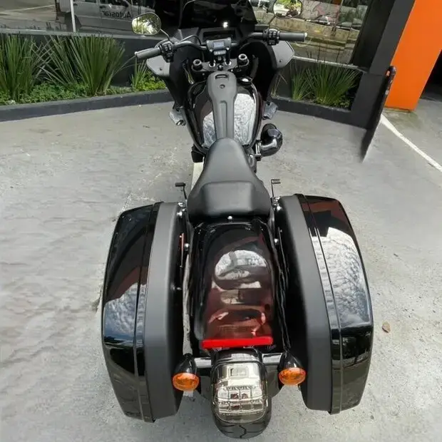 Harley Davidson Low Rider ST