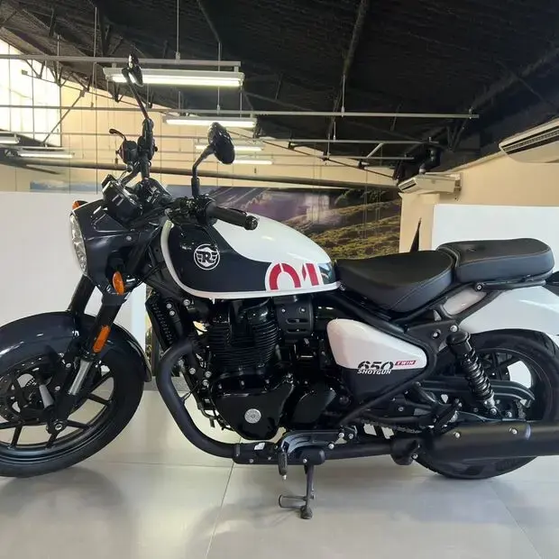 Royal Enfield Shotgun 650 ABS