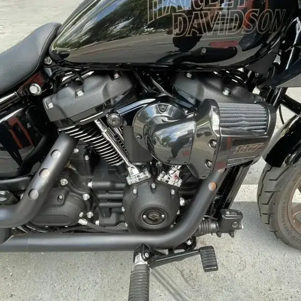 Harley Davidson Low Rider ST