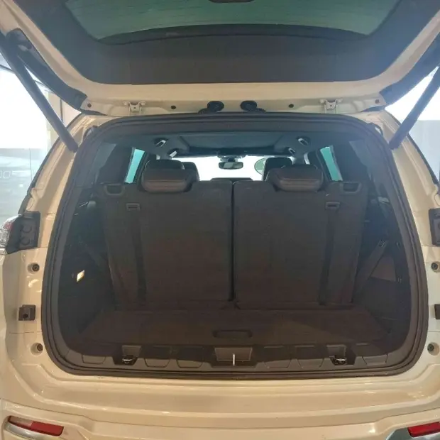 Jeep COMMANDER 2.0 TD380 TURBO DIESEL OVERLAND AT9