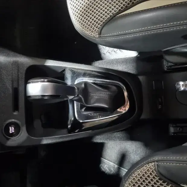 Renault CAPTUR 2.0 16V HI-FLEX INTENSE AUTOMÁTICO