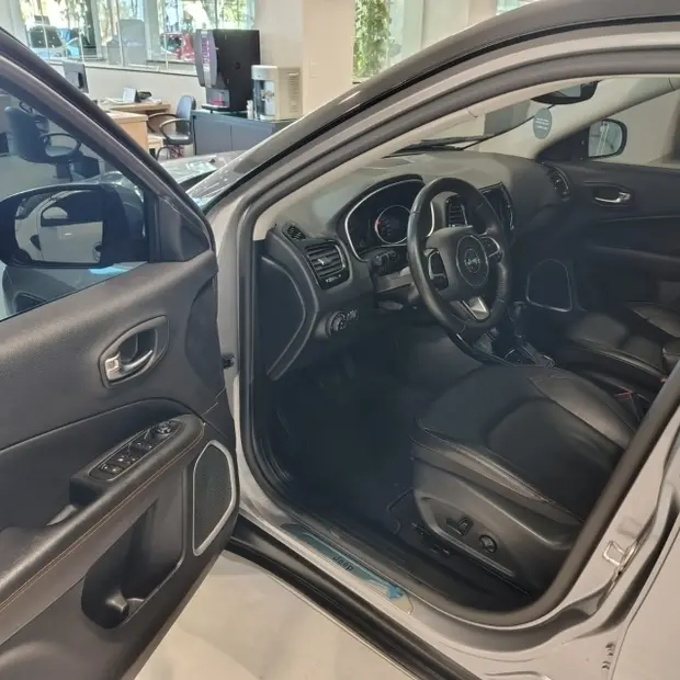 Jeep COMPASS 2.0 16V DIESEL LIMITED 4X4 AUTOMÁTICO