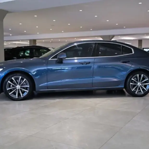 Volvo S60 T4 MOMENTUM 2.0