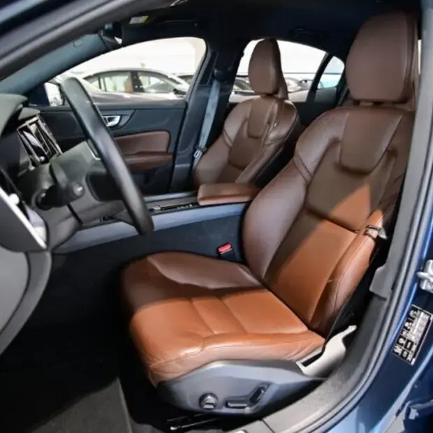 Volvo S60 T4 MOMENTUM 2.0