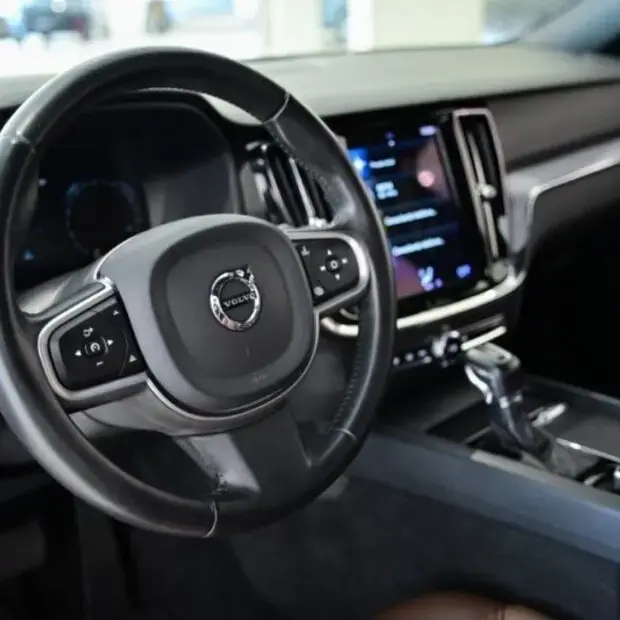 Volvo S60 T4 MOMENTUM 2.0