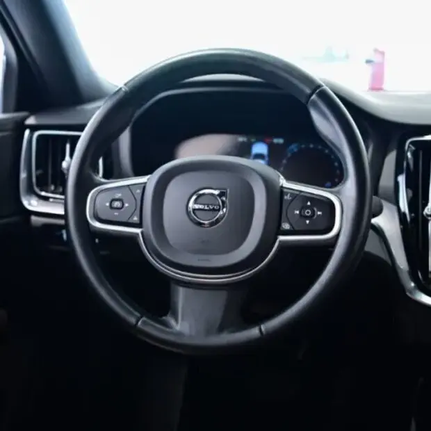 Volvo S60 T4 MOMENTUM 2.0