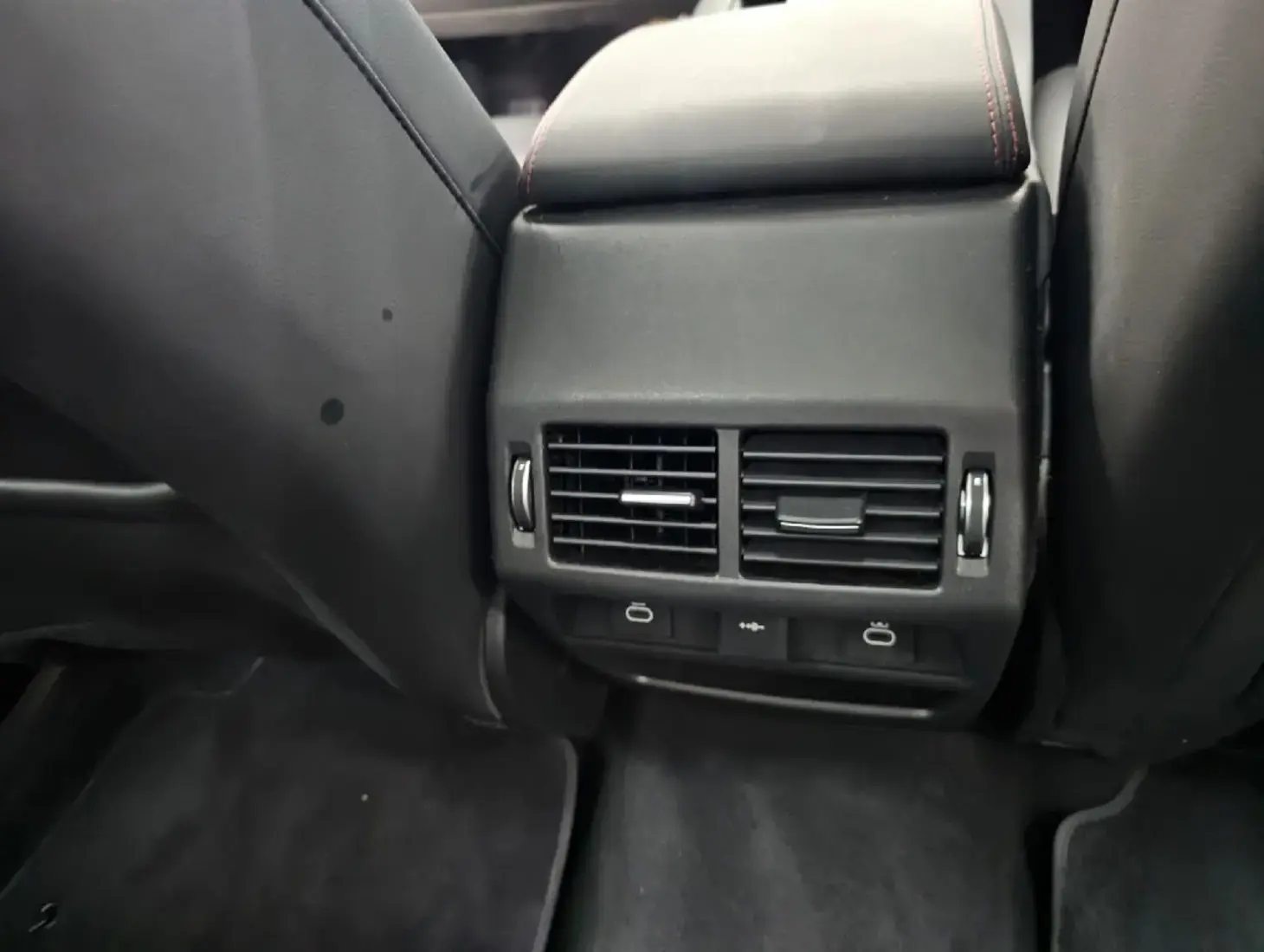 galeria DISCOVERY SPORT