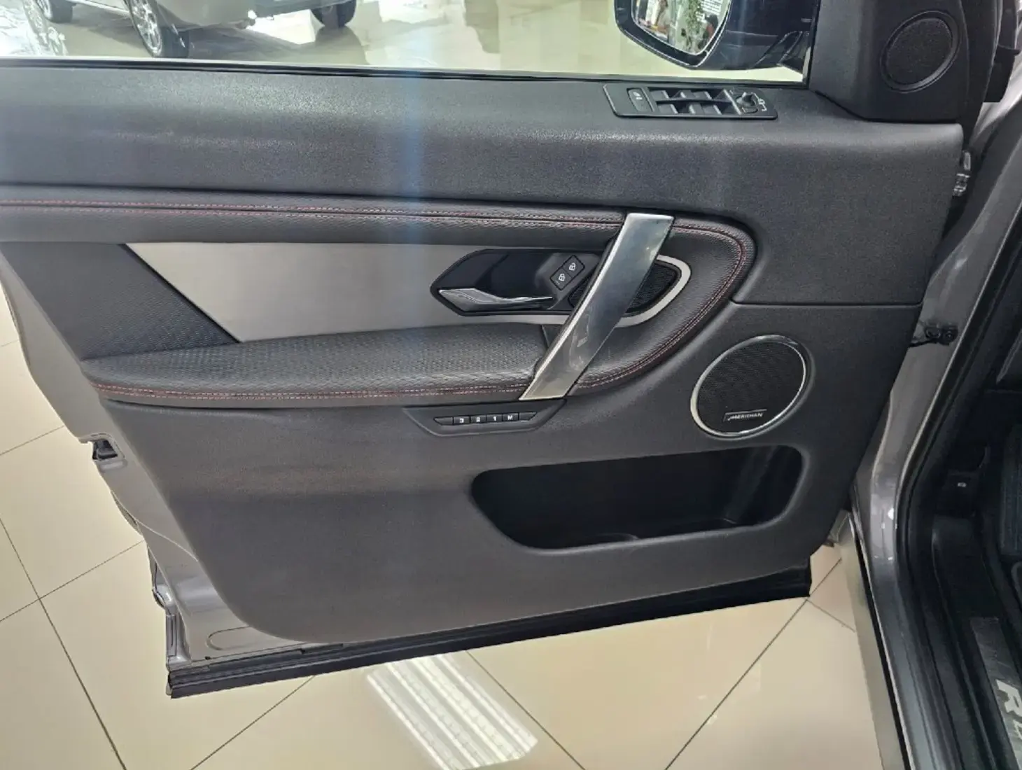 galeria DISCOVERY SPORT