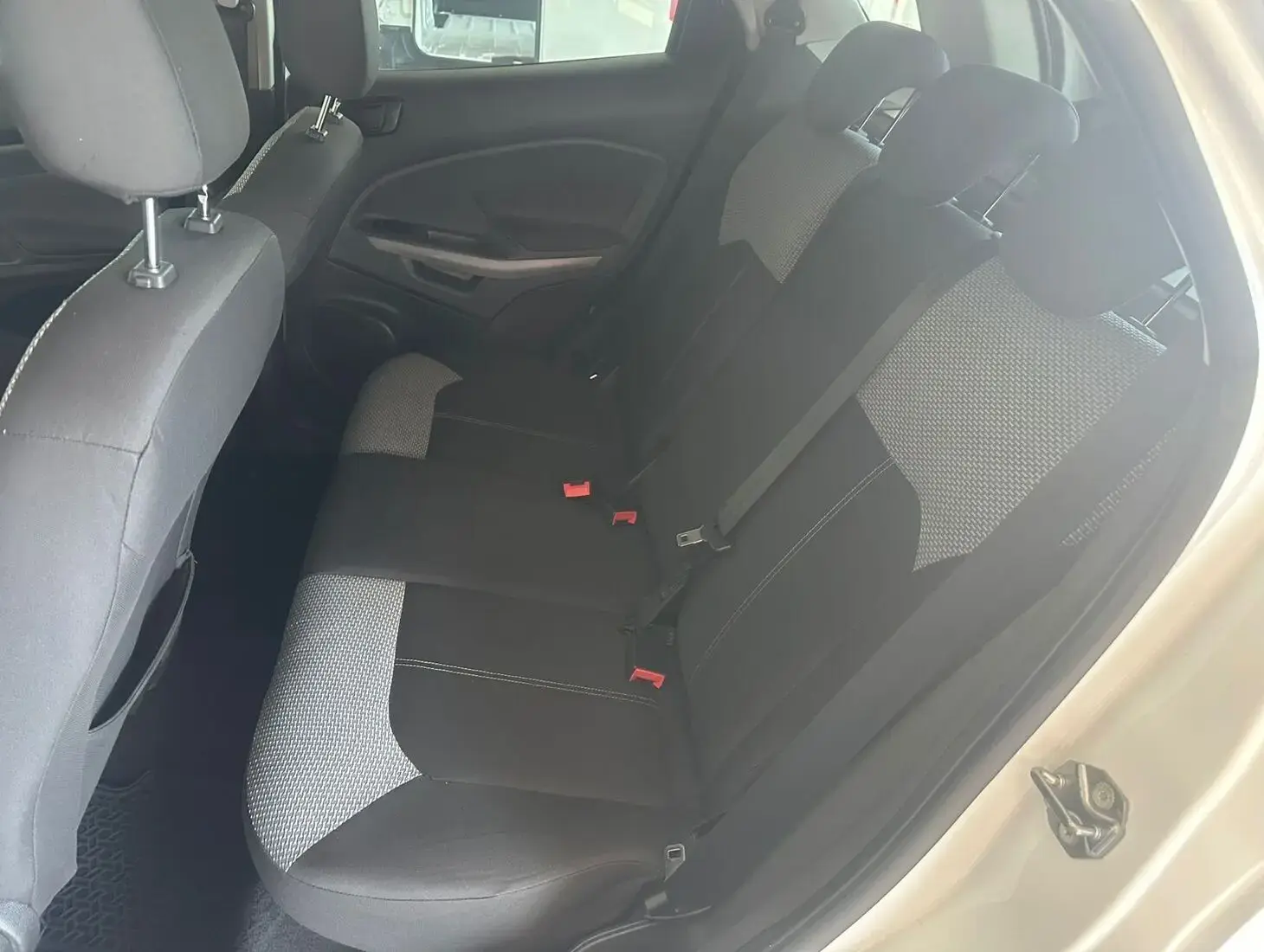 galeria ECOSPORT SE 1.6 MANUAL