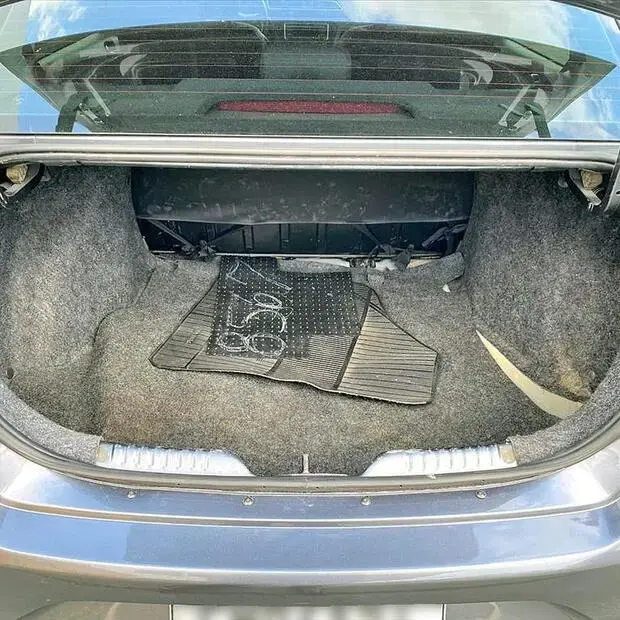 Volkswagen VOYAGE 1.0 12V MPI TOTALFLEX 4P MANUAL