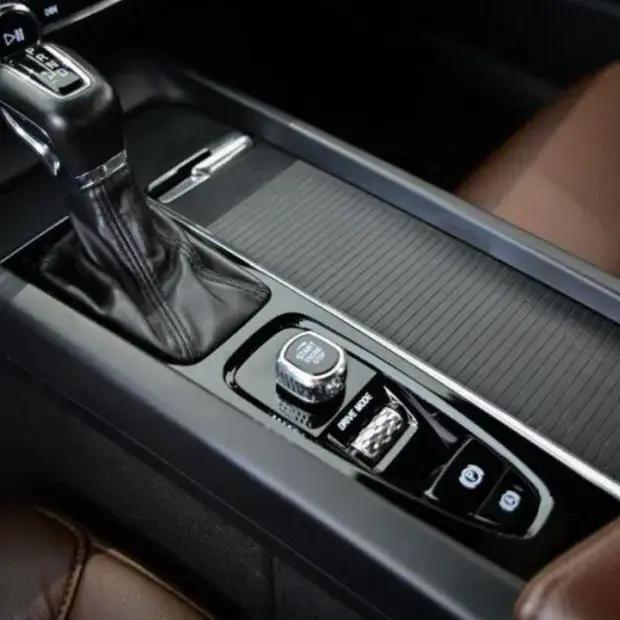 Volvo S60 T4 MOMENTUM 2.0