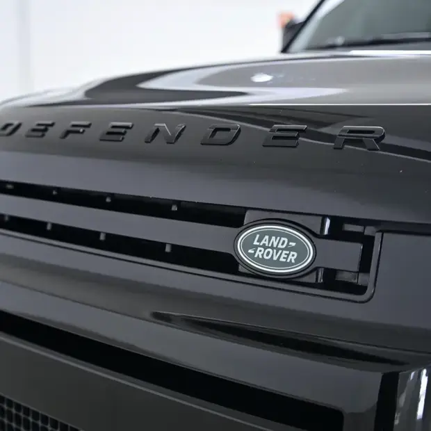 Land Rover Defender 90 S 3.0 Turbodiesel (Aut.) (Híb.)