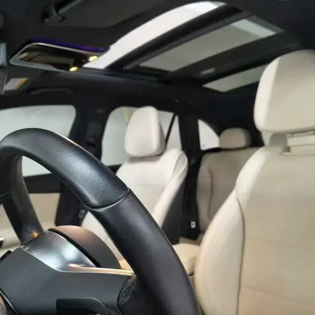 Mercedes Benz Classe GLC 300 4MATIC 2.0 TB Aut. (Híb)