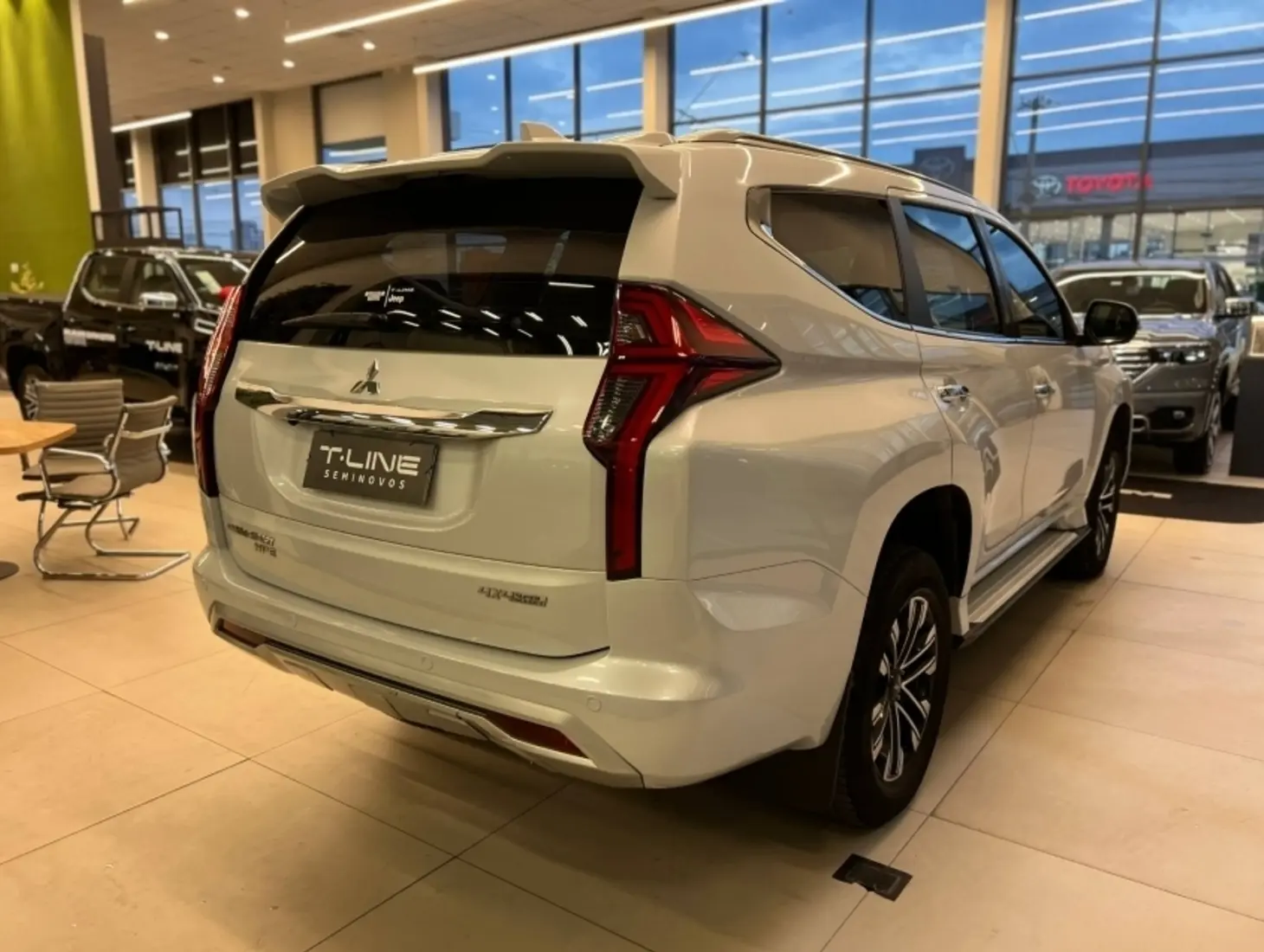 galeria PAJERO SPORT