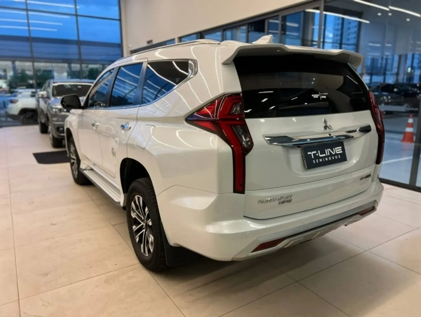 galeria PAJERO SPORT