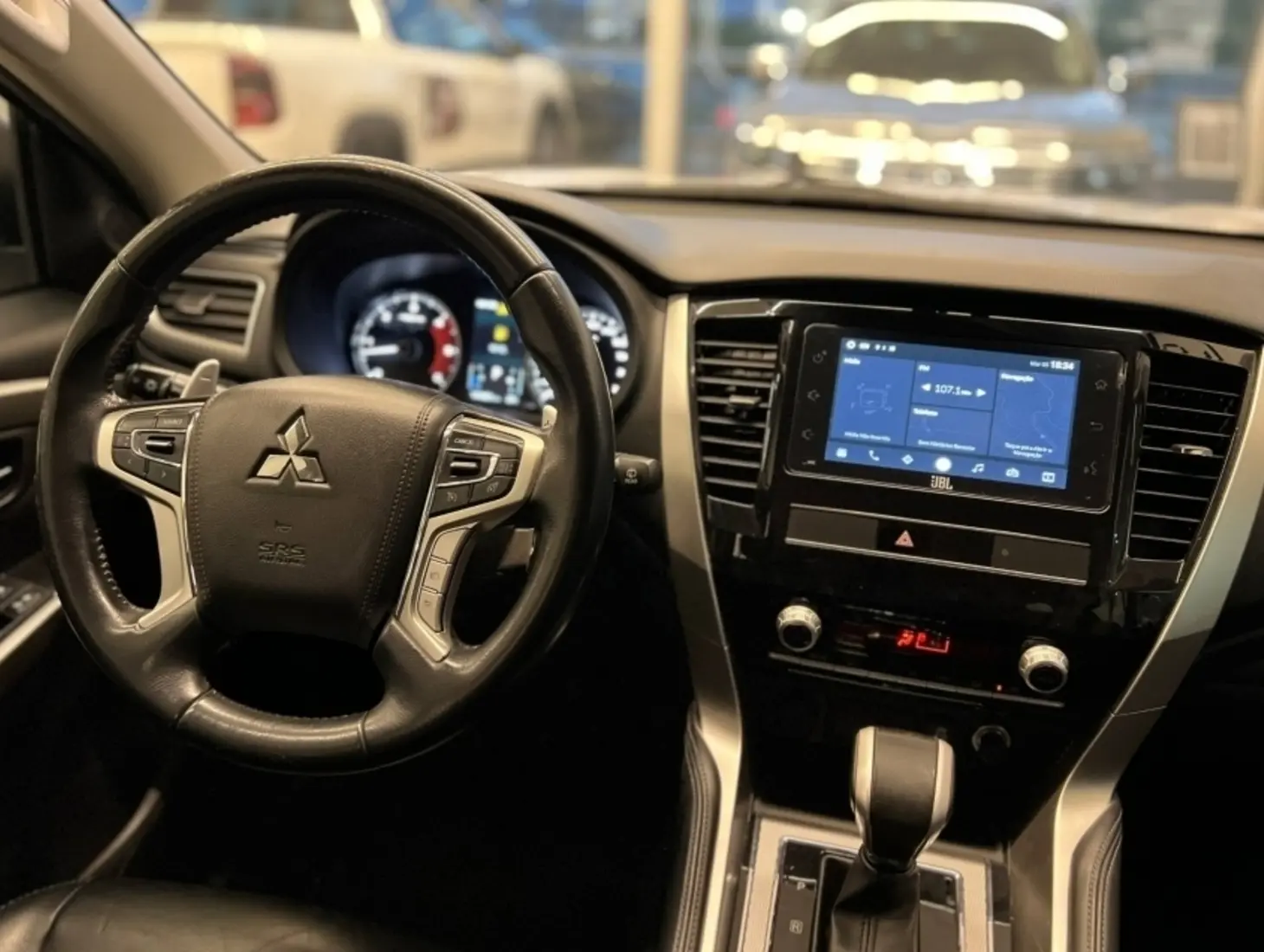 galeria PAJERO SPORT