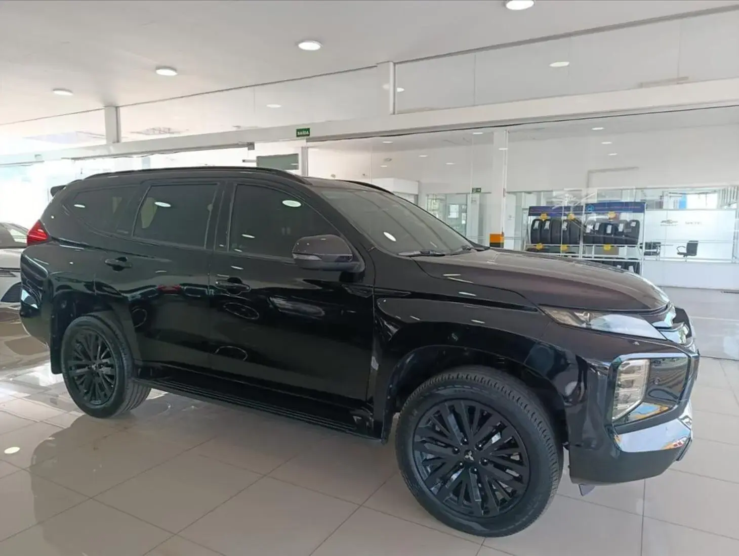 galeria PAJERO SPORT