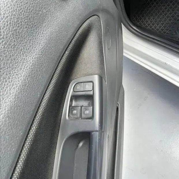 Volkswagen VOYAGE 1.6 MSI TOTALFLEX 4P MANUAL