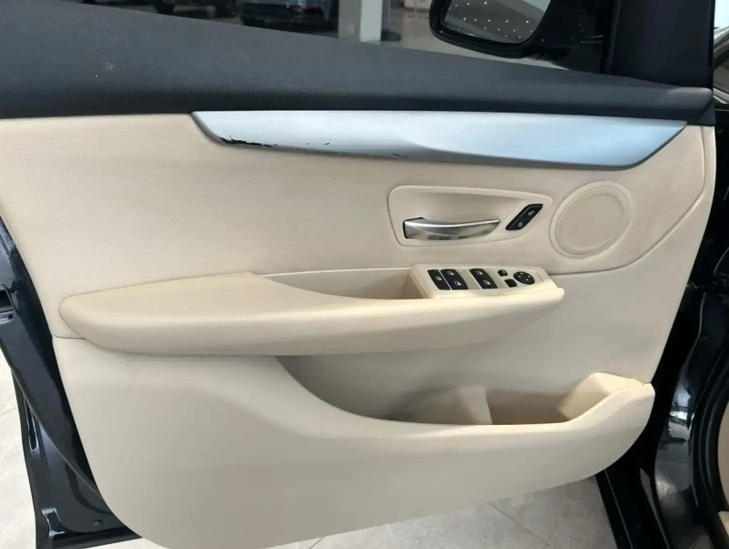 galeria 220i Active Tourer