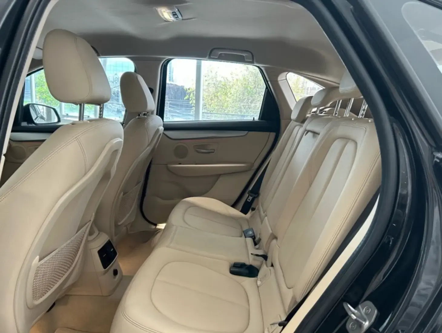 galeria 220i Active Tourer