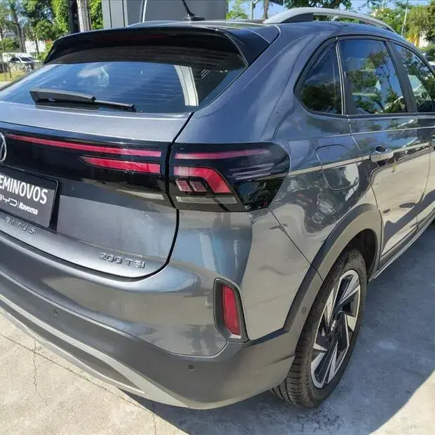 Volkswagen NIVUS 1.0 200 TSI TOTAL FLEX HIGHLINE AUTOMÁTICO