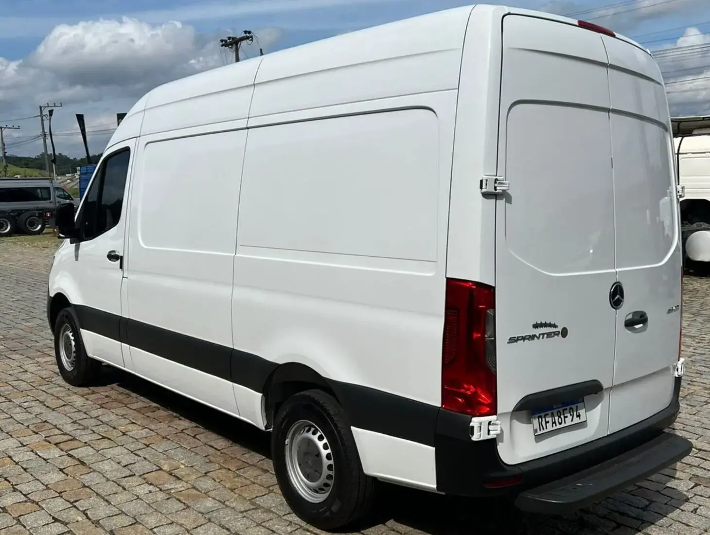 galeria SPRINTER 416 FURGÃO LONGA TETO ALTO
