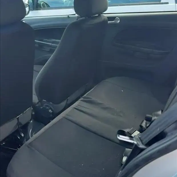 Volkswagen VOYAGE 1.0 MI 8V FLEX 4P MANUAL