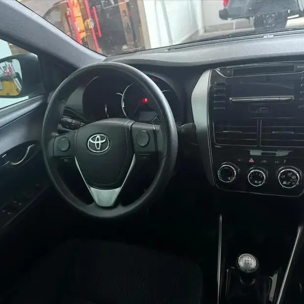 Toyota YARIS 1.3 16V FLEX XL MANUAL