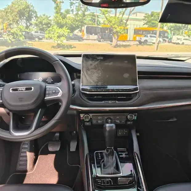 Jeep COMMANDER 1.3 T270 TURBO FLEX LIMITED AT6