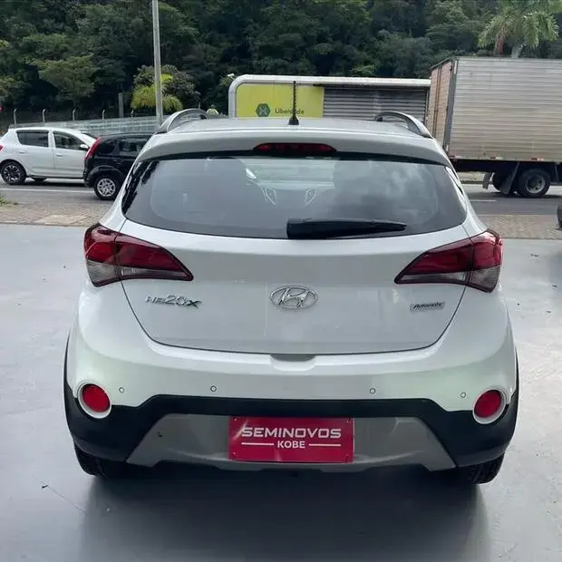 Hyundai HB20X 1.6 16V PREMIUM FLEX 4P AUTOMÁTICO