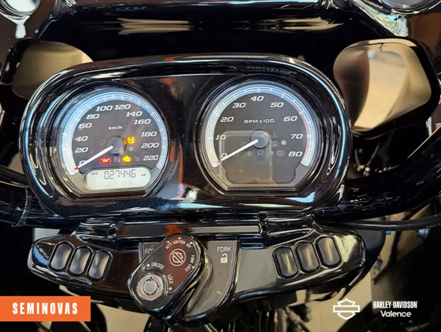 galeria ROAD GLIDE LIMITED