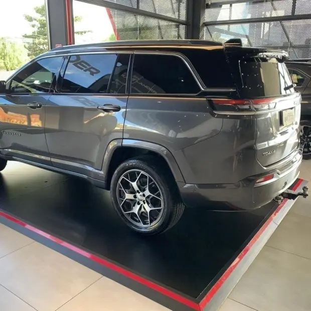 Jeep COMMANDER 2.0 TD380 TURBO DIESEL OVERLAND AT9