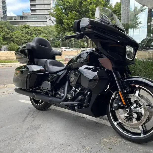 Harley Davidson Street Glide Ultra