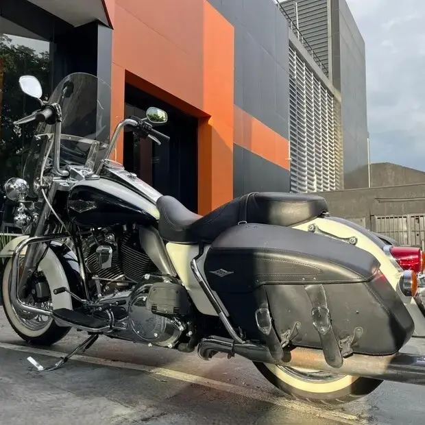 Harley Davidson Touring Road King Classic