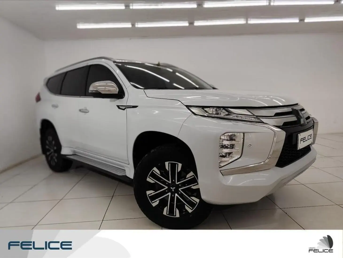 galeria PAJERO SPORT