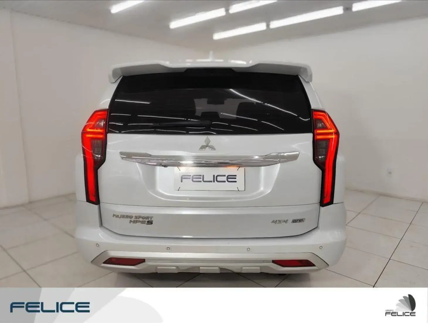 galeria PAJERO SPORT