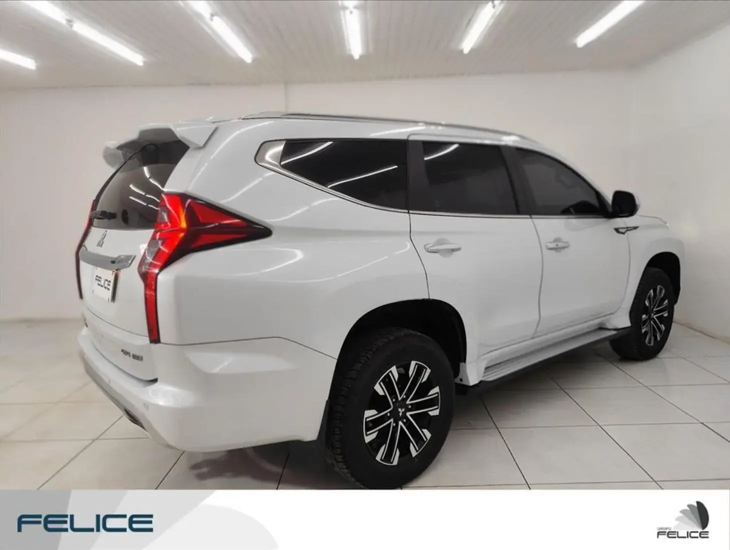 galeria PAJERO SPORT