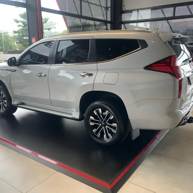 Mitsubishi PAJERO SPORT 2.4 16V MIVEC TURBO DIESEL HPE-S AWD AUTOMÁTICO