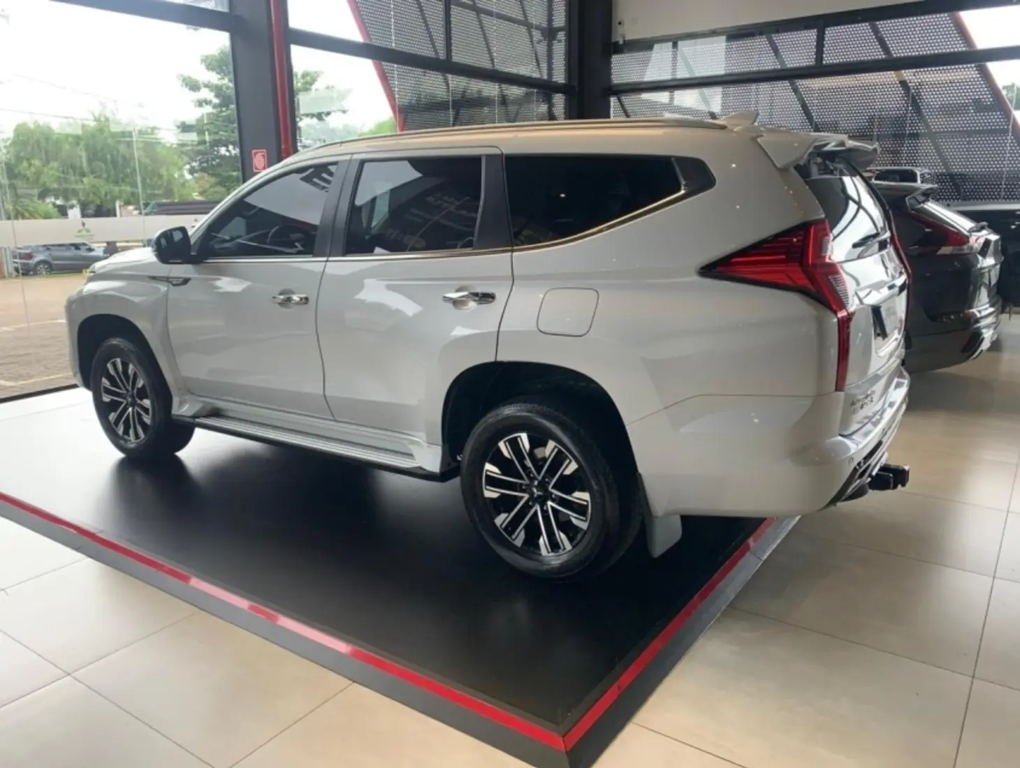galeria PAJERO SPORT