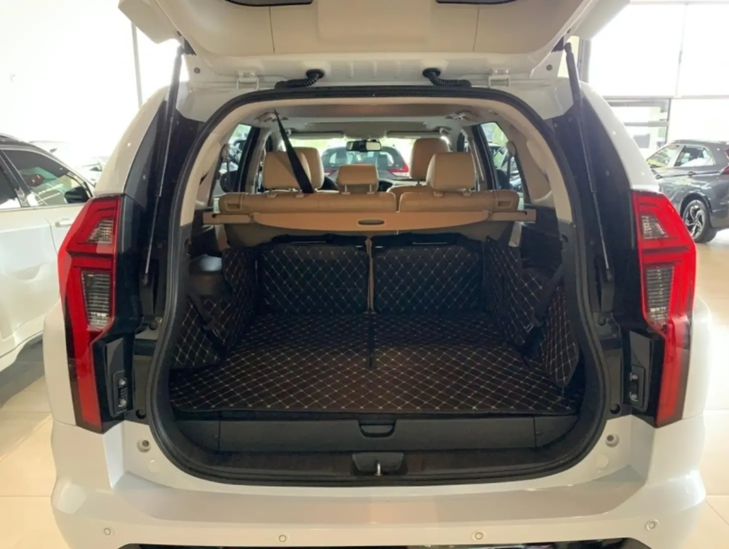 galeria PAJERO SPORT