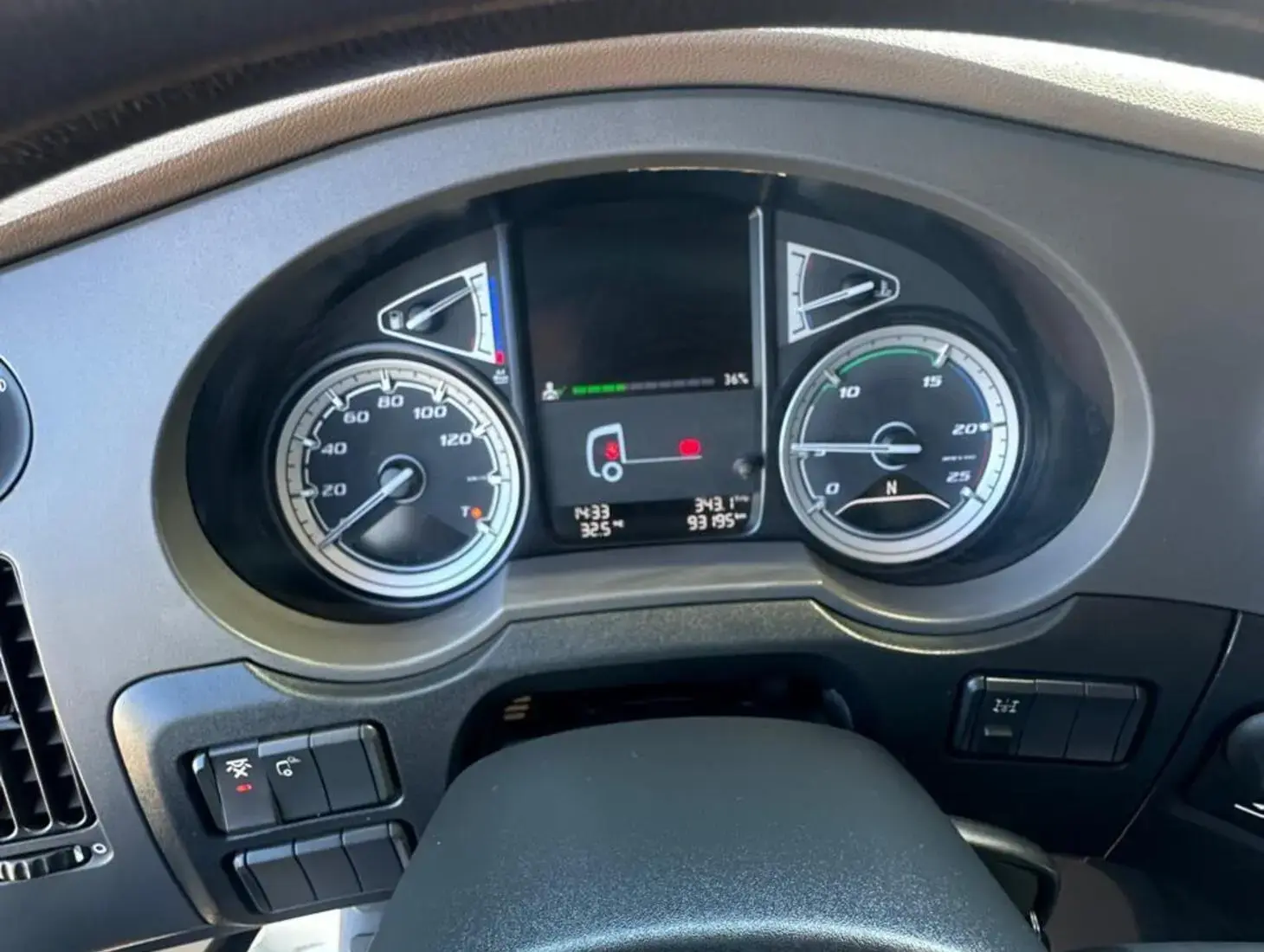 galeria DAF XF FTT 530 HR 6x4